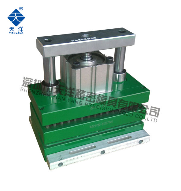 齒型3.8mm氣動(dòng)打孔機(jī)